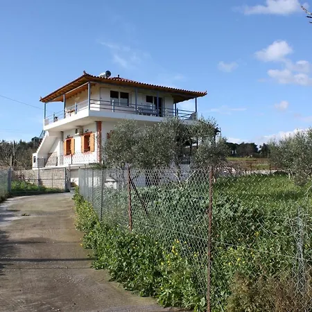 Akrojali Apartment *