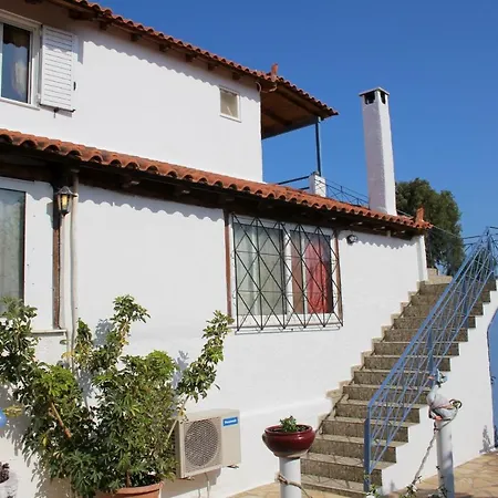 Apartment Akrojali