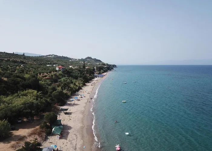 Akrojali Apartmán Kómboi